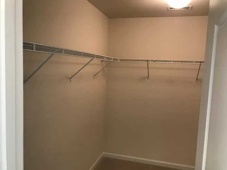 1037 Bannister Rd — Photo 9