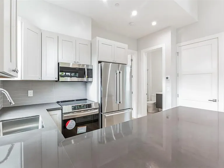 1273 Curtiss Ave #2 — Photo 11