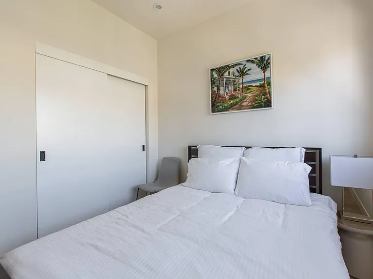 1319 Yale St #1 — Photo 28