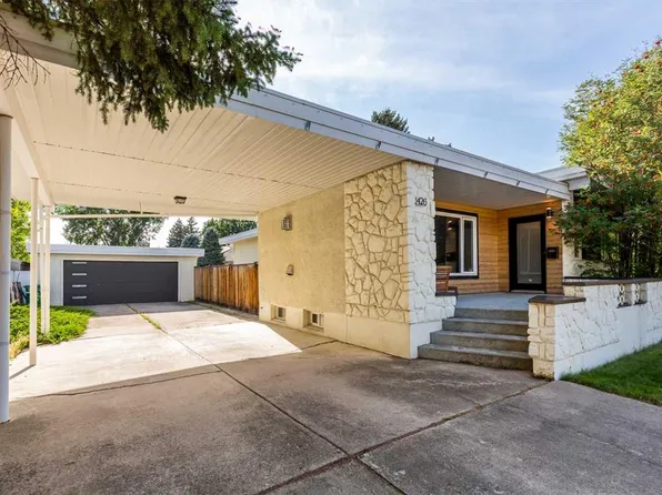 426 NE Normandy Rd S, Lethbridge, AB T1J 3Y1