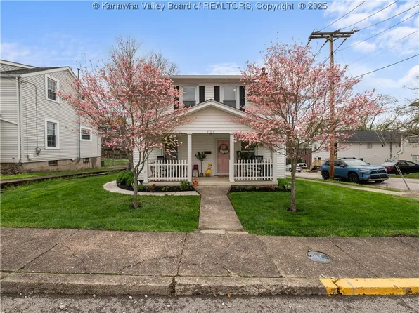 202 Shepherd Ave, South Charleston, WV 25303