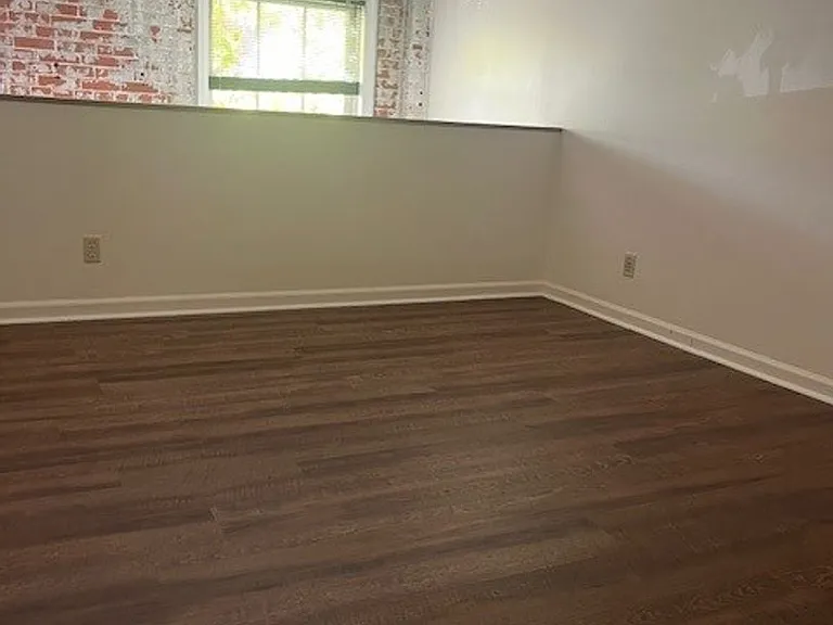Modern Tool Square — Photo 18