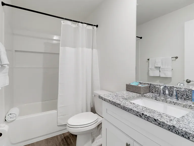 4528 NW 34th Pl — Photo 13