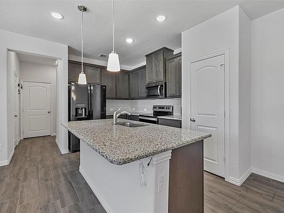 2nd image of 6720 Farsight Dr