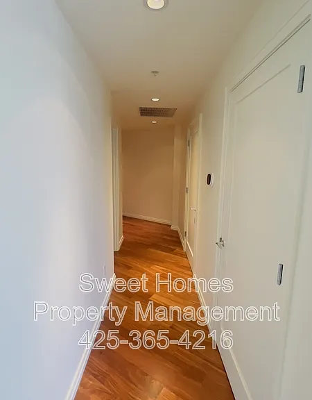 500 106th Ave NE #2207 — Photo 12