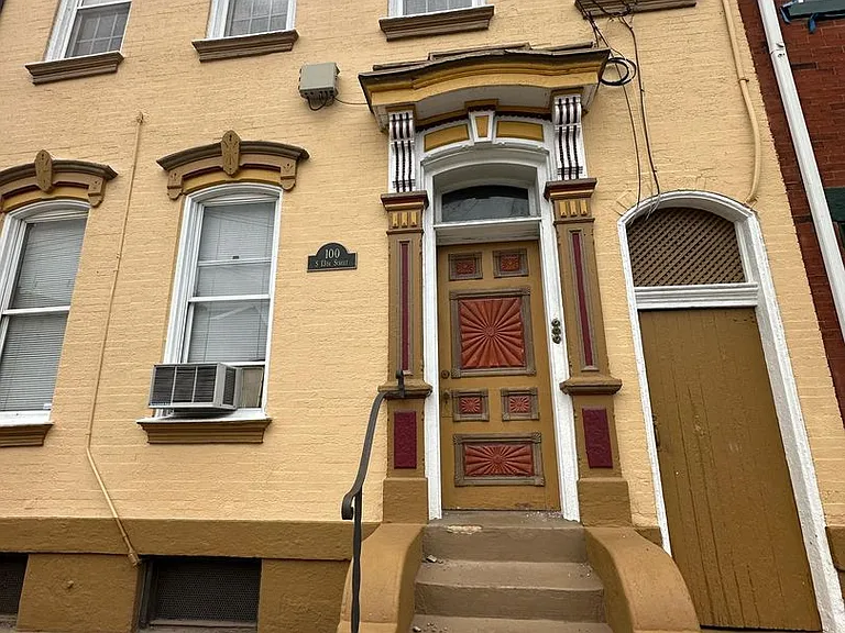100 S 13th St — Photo 4