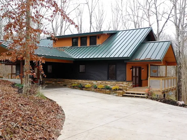 2076 White Bluff Rd, Burns, TN 37029