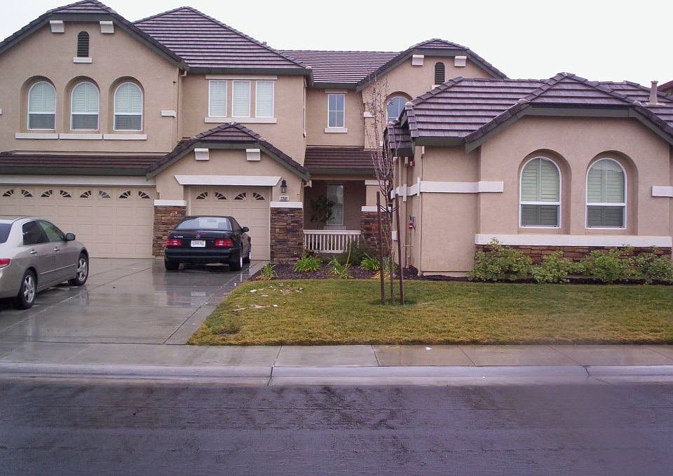 5 Bedroom 2 Story home In Wild Wings