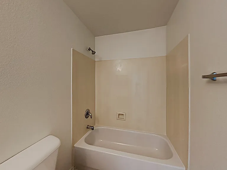17522 W Calavar Rd — Photo 18