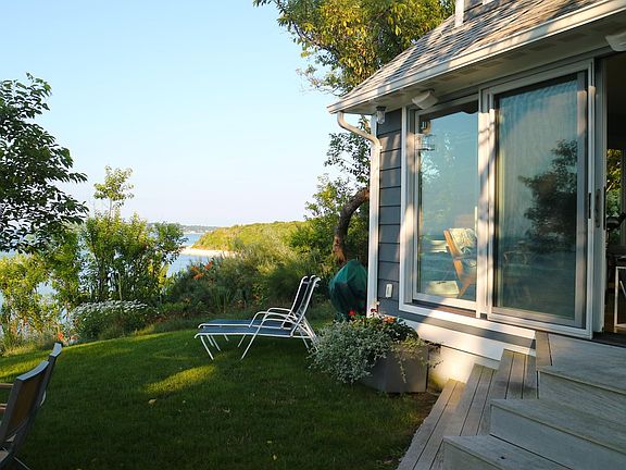 3rd image of 1825 Aquaview Ave #1