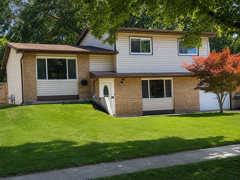 359 Ruth Cir — Photo 1