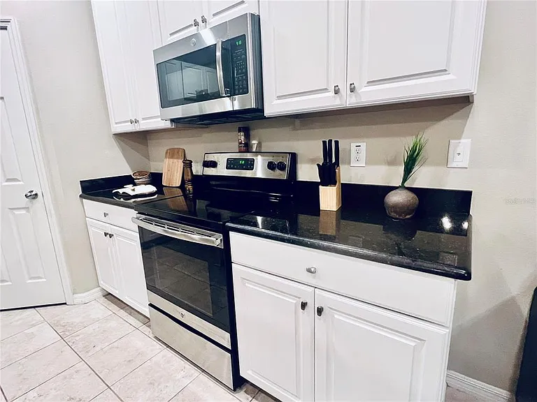 7007 Towne Lake Rd — Photo 4