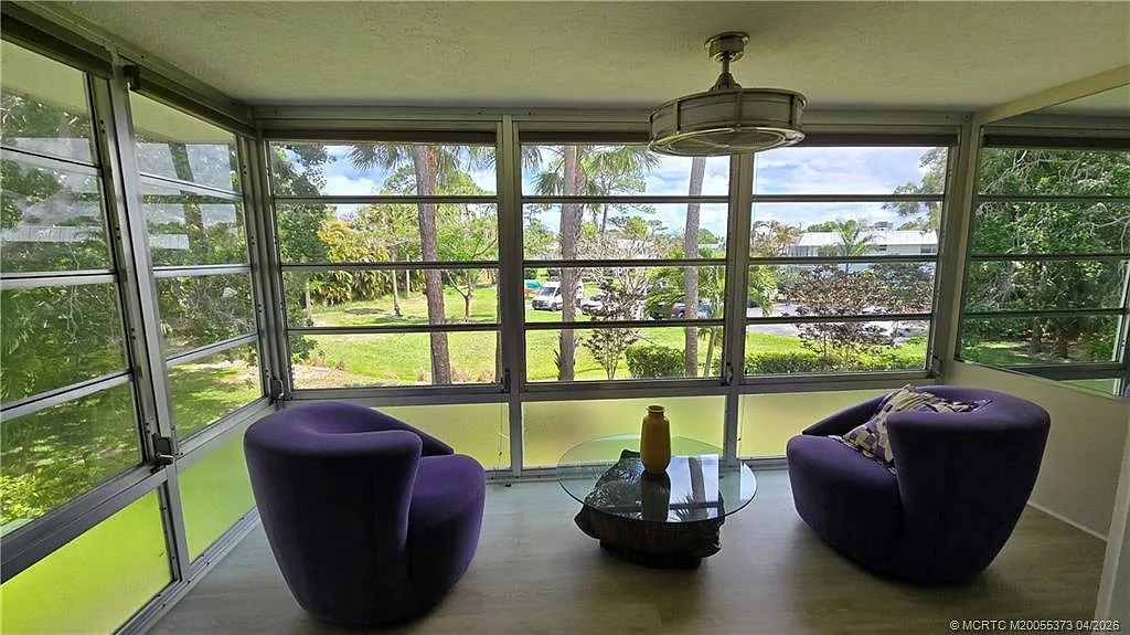 2 bed, 2.0 bath, 1005 sqft, $1,550 — Photo 1