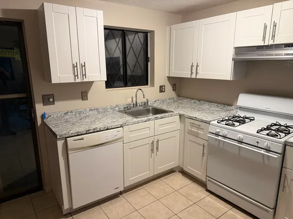 447 Farrwood Dr #447, Haverhill, MA 01835