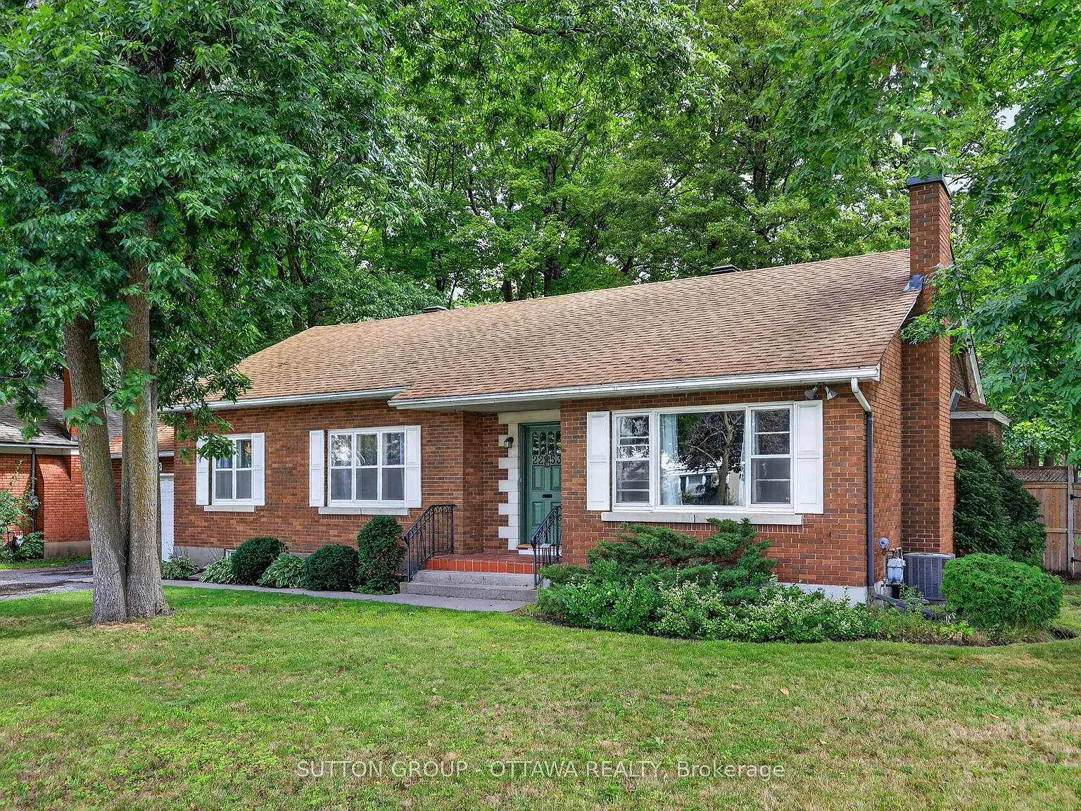 4 bed, $3,650 — Photo 2