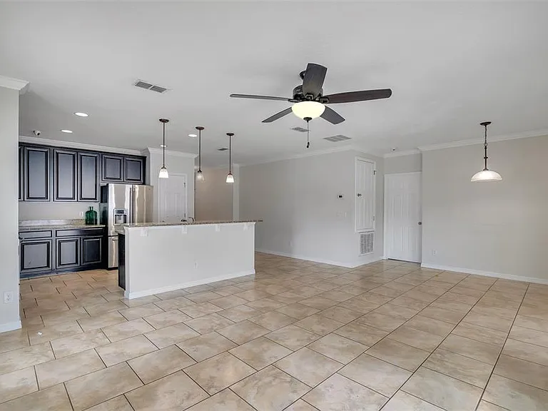 4729 Greycliff Prairie Dr — Photo 6