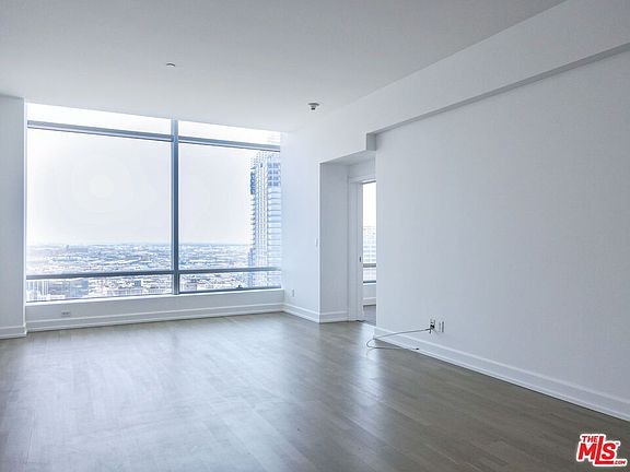 3rd image of 900 W Olympic Blvd Unit 41E