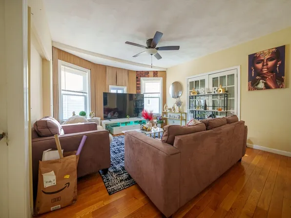 41 Derby St #2, Somerville, MA 02145