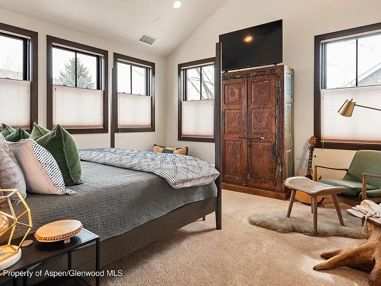 333 Sopris Cir — Photo 9