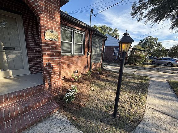 4th image of 3528 Howard Ave