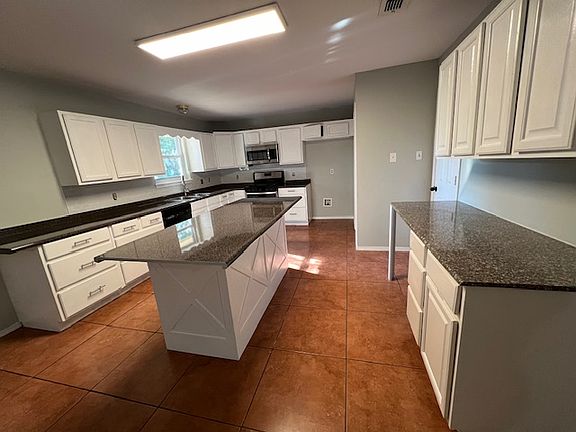 4th image of 3724 Teri Lynn Dr