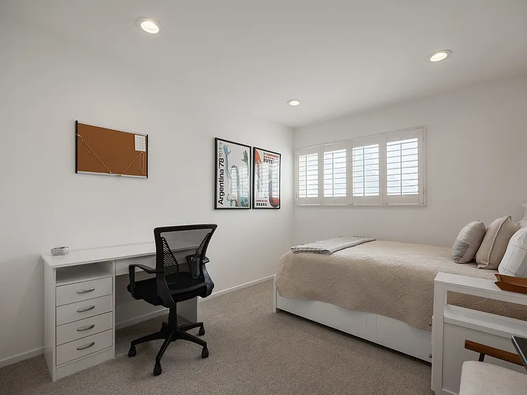 17165 Palisades Cir — Photo 19