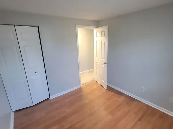 29 Lucinda Ct, Hampton, VA 23666