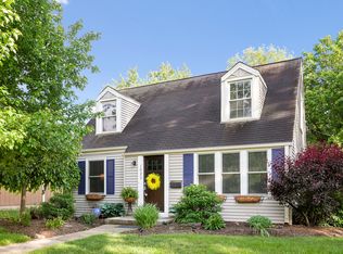 1023 Adams St, Elgin, IL 60123