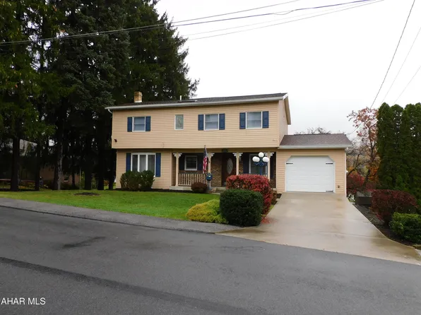 1229 Grant Ave, Altoona, PA 16602