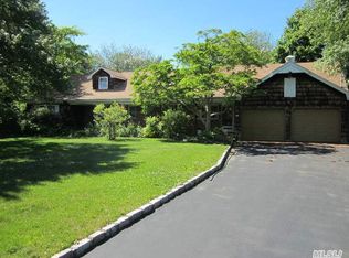 78 Twin River Dr, Oakdale, NY 11769