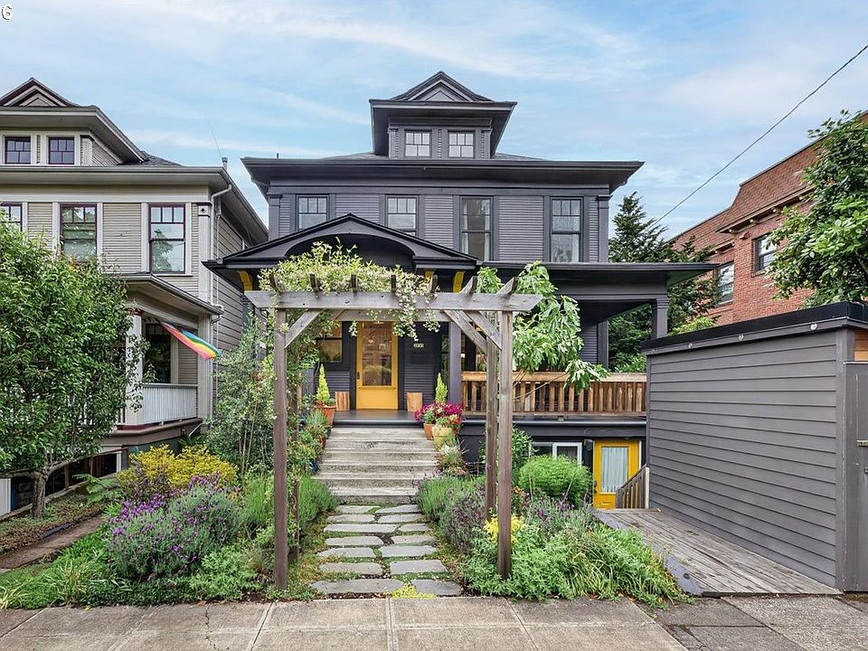 2935 SE Yamhill St, Portland, OR 97214 | Zillow