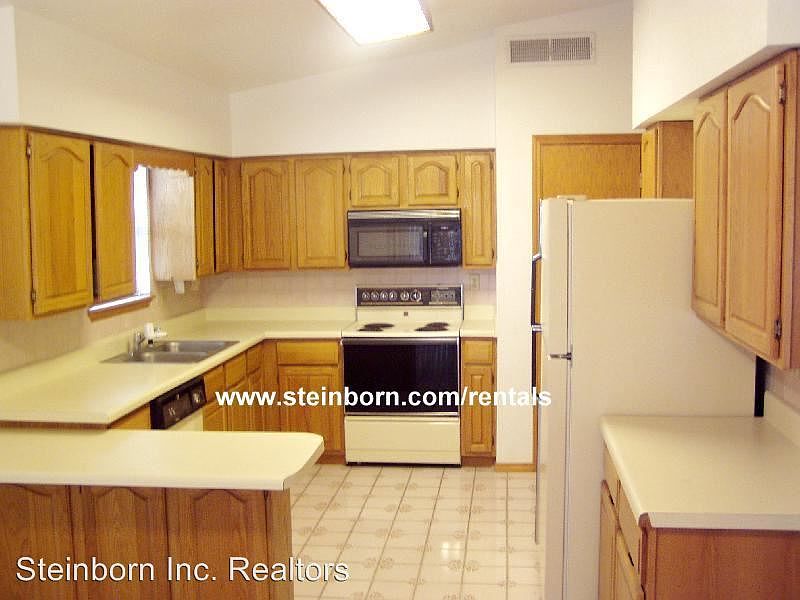 2nd image of 3406 Westridge Dr