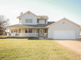 10633 S 97th St W, Clearwater, KS 67026