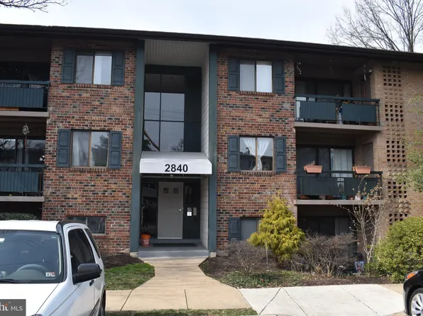 2840 Dover Ln APT 102, Falls Church, VA 22042