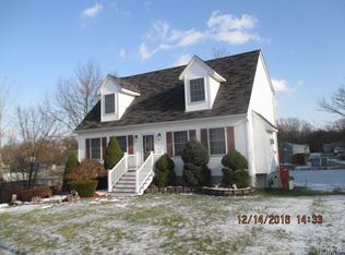 10 Brook Rd, Walden, NY 12586