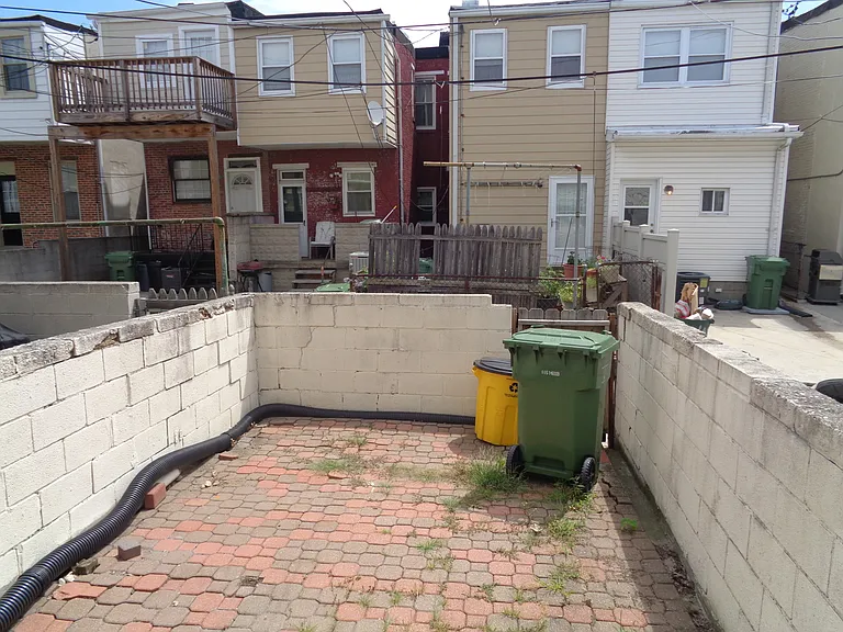 815 S Decker Ave — Photo 9