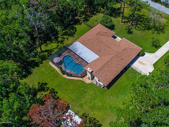 2nd image of 1806 Laurel Oak Dr N