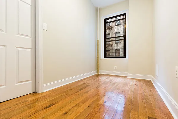 Rented by Dixon Advisory USA Inc. | media 22