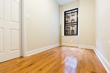 Rented by Dixon Advisory USA Inc.