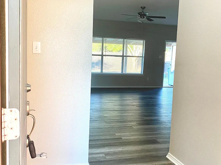 10252 Tustin Ter — Photo 9