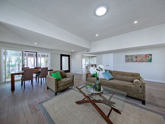 3rd image of 4146 N 86th Pl