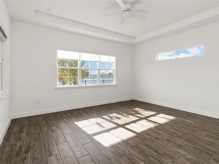 2709 Greenlands St — Photo 17