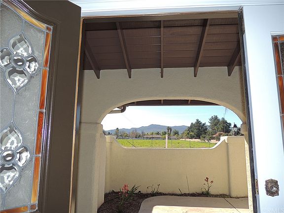 4th image of 43208 Acacia Ave