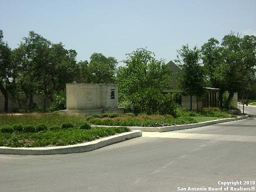 2nd image of 115 Penns Way