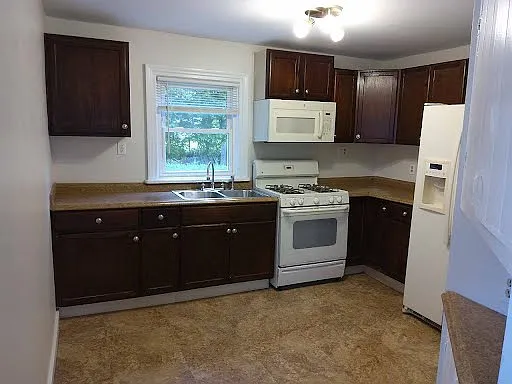 3 bed, 1000 sqft, $2,750 — Photo 4