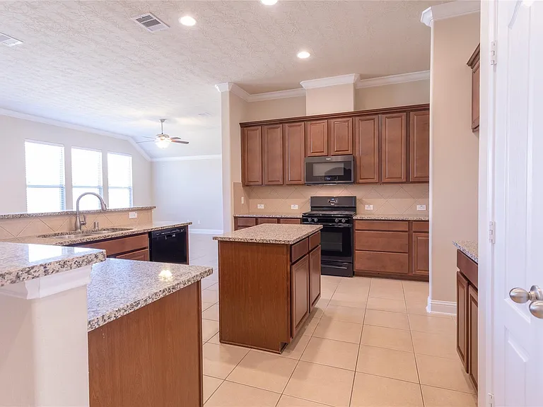 22314 Sheldonwood Ct — Photo 6