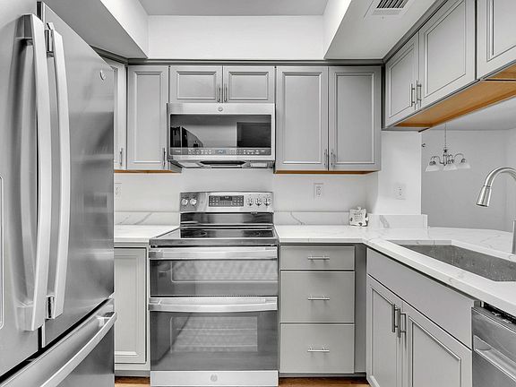 4th image of 501 Maison Dr. #A1