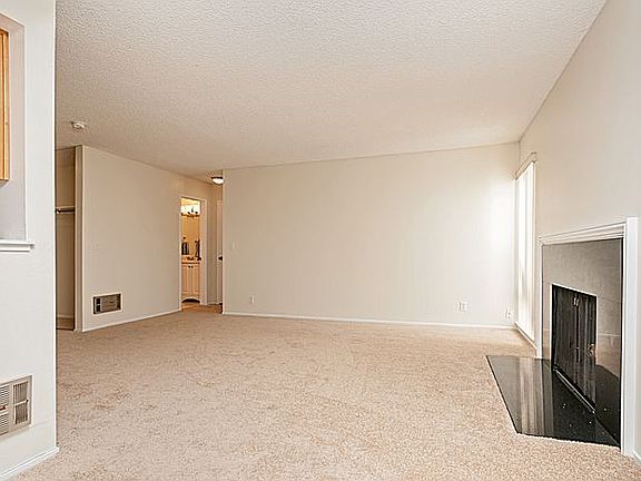 3rd image of 908 Beach Park Blvd APT 116