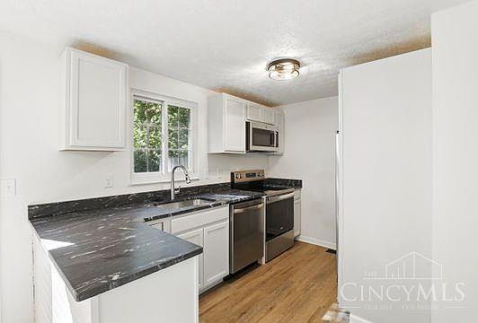 5th image of 8112 Mill Creek Cir