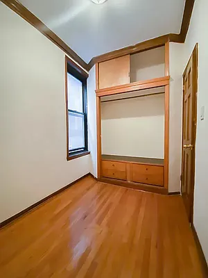 Rented by City Connections Realty | media 19